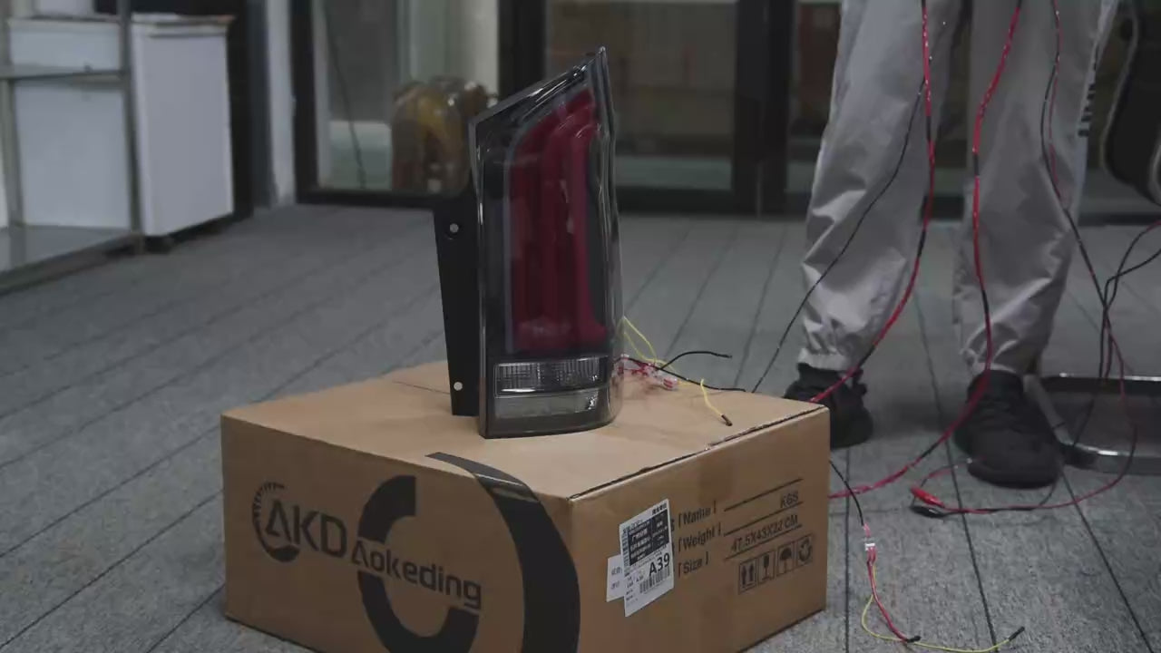 Mercedes-Benz V Klasa Vito W447 2016-2021 Lampy tylne LED komplet AKD